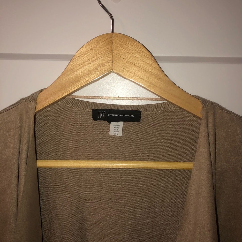Cardigan - Picture 2 of 5